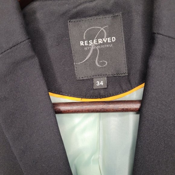 RESERVED Women's Black Business Blazer One Button Size 34 - Picture 3 of 9